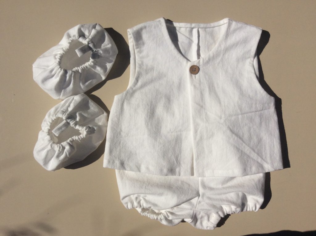 天然素材の肌に優しい子供服　衣装