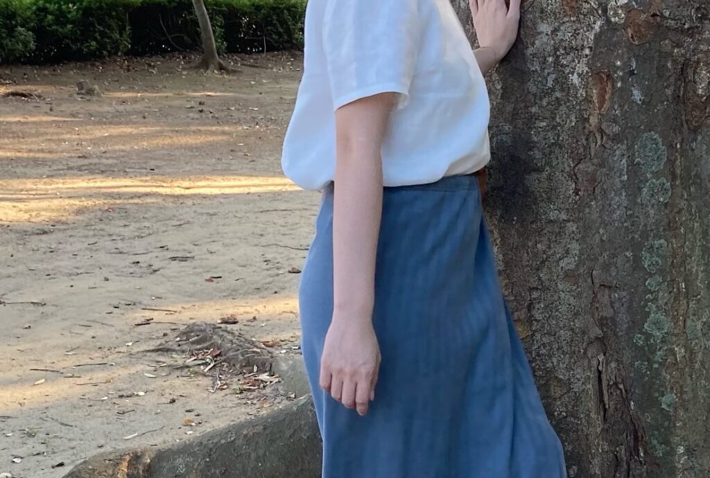 白ブラウス　リネンブラウス　麻ブラウス　夏服