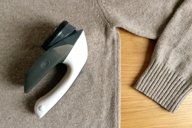 リメイクミトン手袋 ウールのセーター高価 お手入れ 毛玉とり