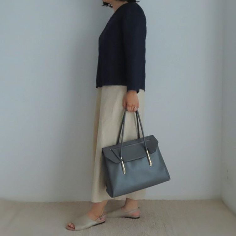 厳しくない職場での仕事服 オフィスカジュアル 事務の仕事服 30代女性コーデ