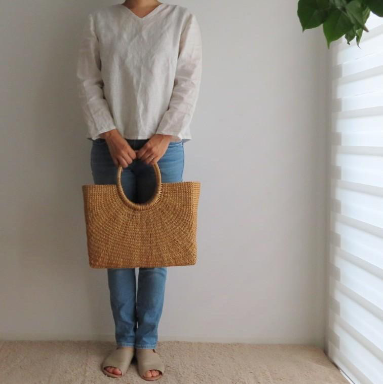 骨格診断　ストレートタイプ　Iライン　シンプル　Vネック　高級感　自分に合った服　オプションでセミオーダー