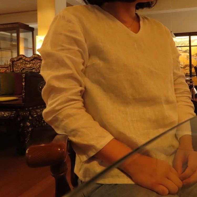 カフェでお茶コーディネイト　30代女性