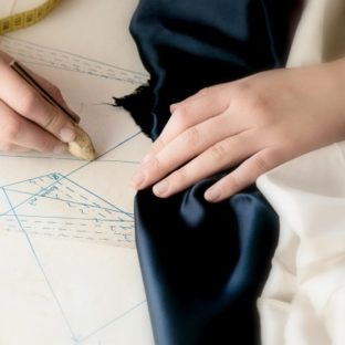 洋裁初心者必見！製図の基本とポイント解説