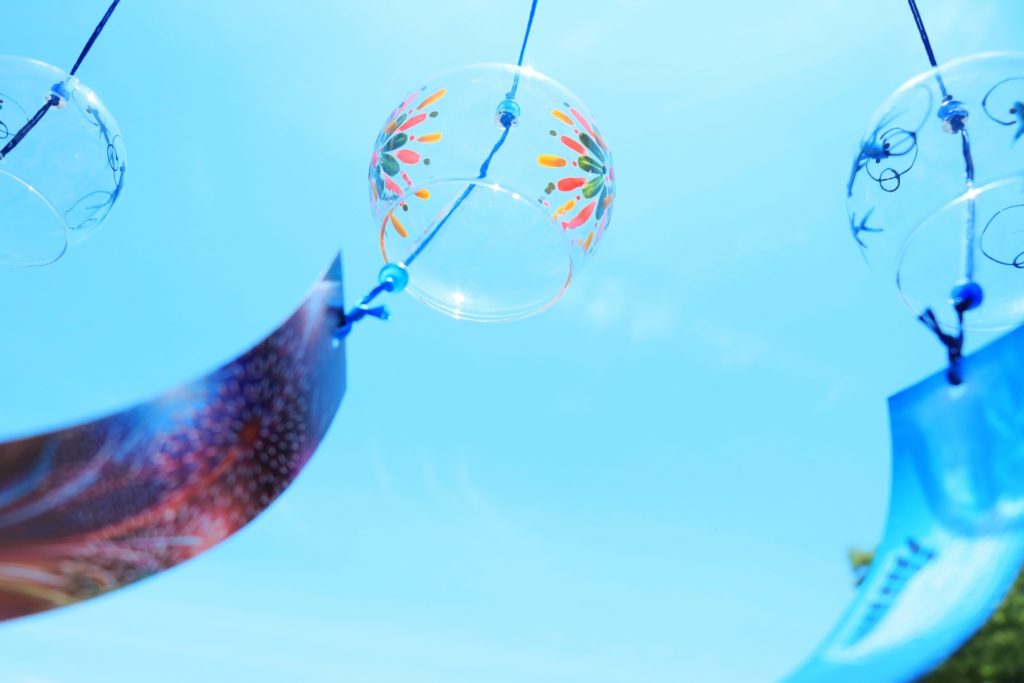 夏　涼し気　風鈴