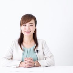 ブラウスの定義とは？ファッション用語を徹底解説