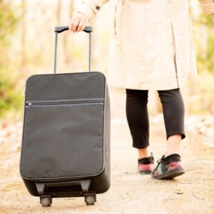 スーツケース・トランク1つでミニマルに暮らす洋服