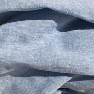 人気のダンガリー生地の特性：選び方・洗濯・アイロン・ケア方法ガイド