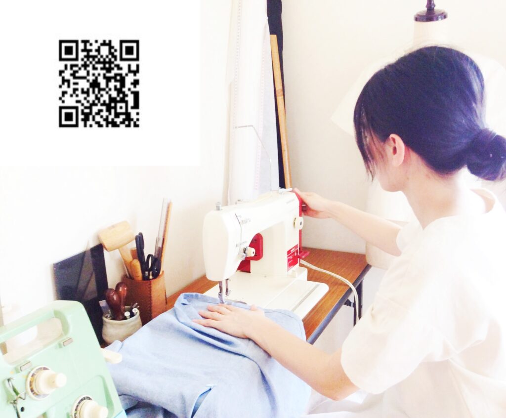 ハンドメイド　1つ1つ丁寧に作っていますミシンを縫う人　わたはな
