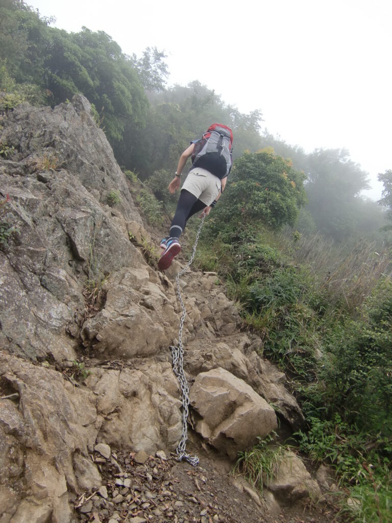 登山 岩場