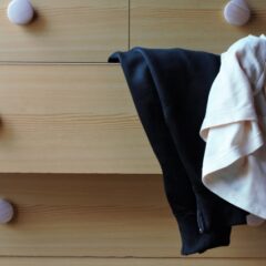 洋服の寿命を見極めるポイントを解説