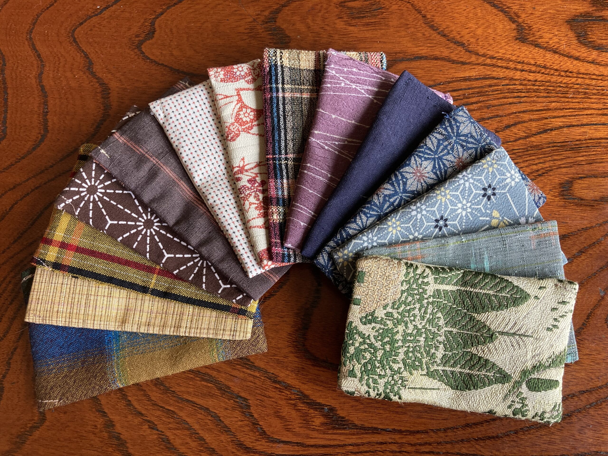 お年玉ポチ袋　和柄着物リメイク　簡単　ハギレ活用　外国土産　外人　お土産　作り方