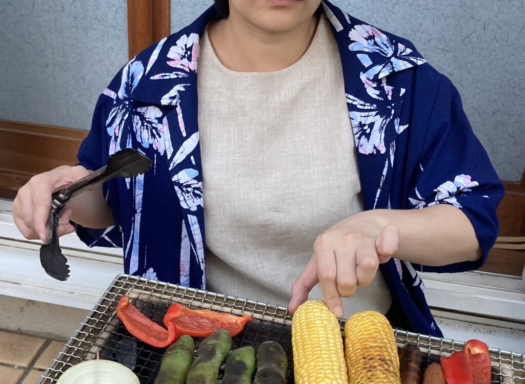 バーべキュウ七輪　アロハシャツ　夏野菜　トウモロコシ　ソラマメ　浴衣リメイクシャツ　紺　着物リメイクシャツ