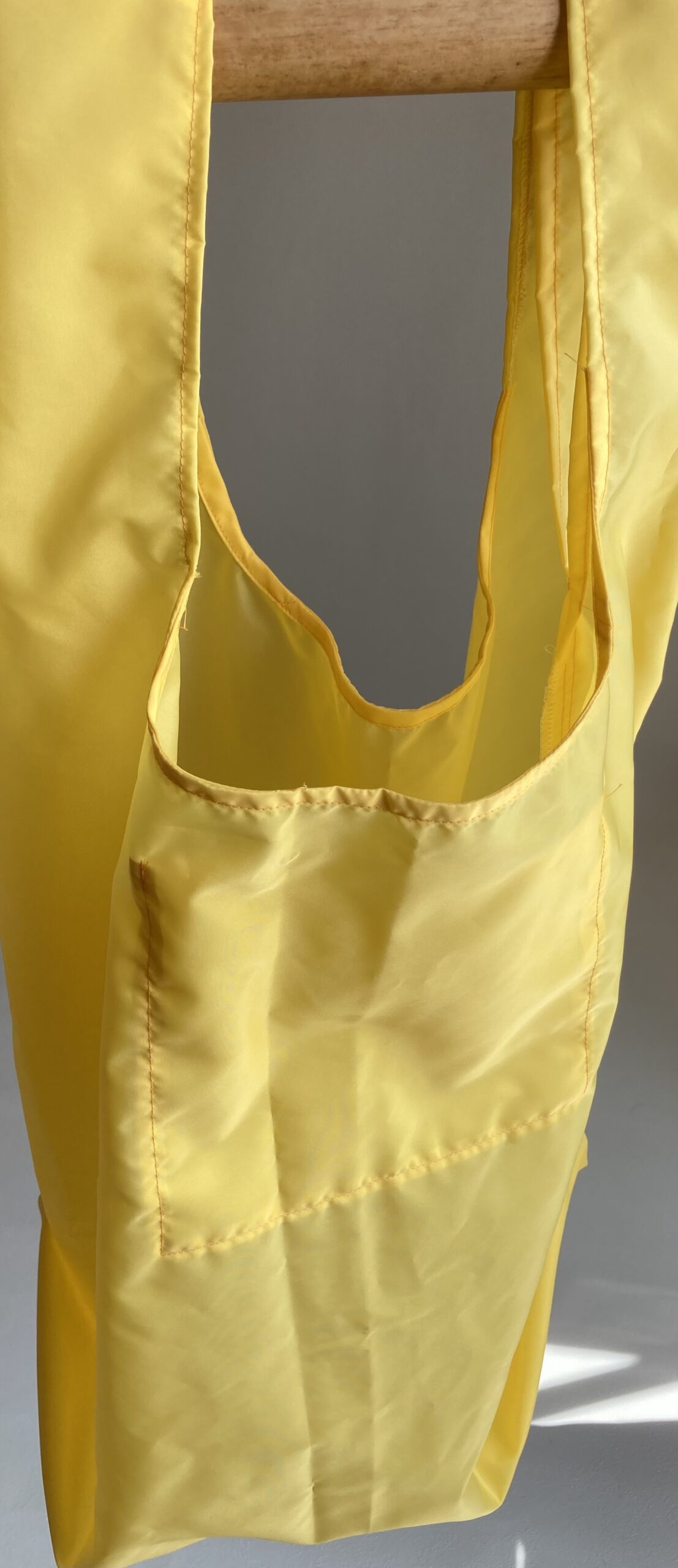 ビニールシートからエコバック　黄色　袋型