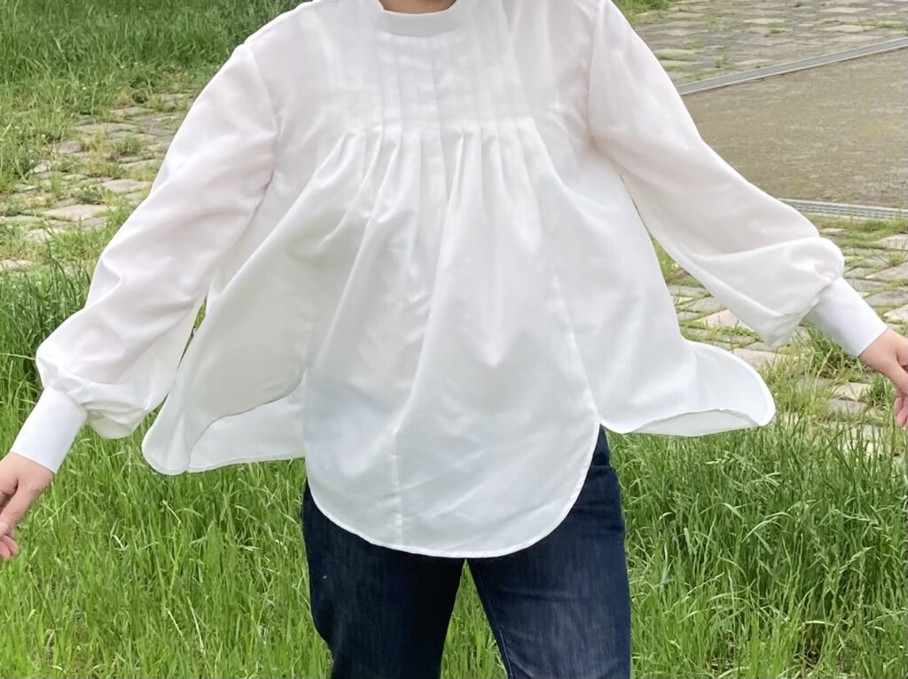 花びらブラウス　シルクサラサラ　白ふんわり　着物リメイク