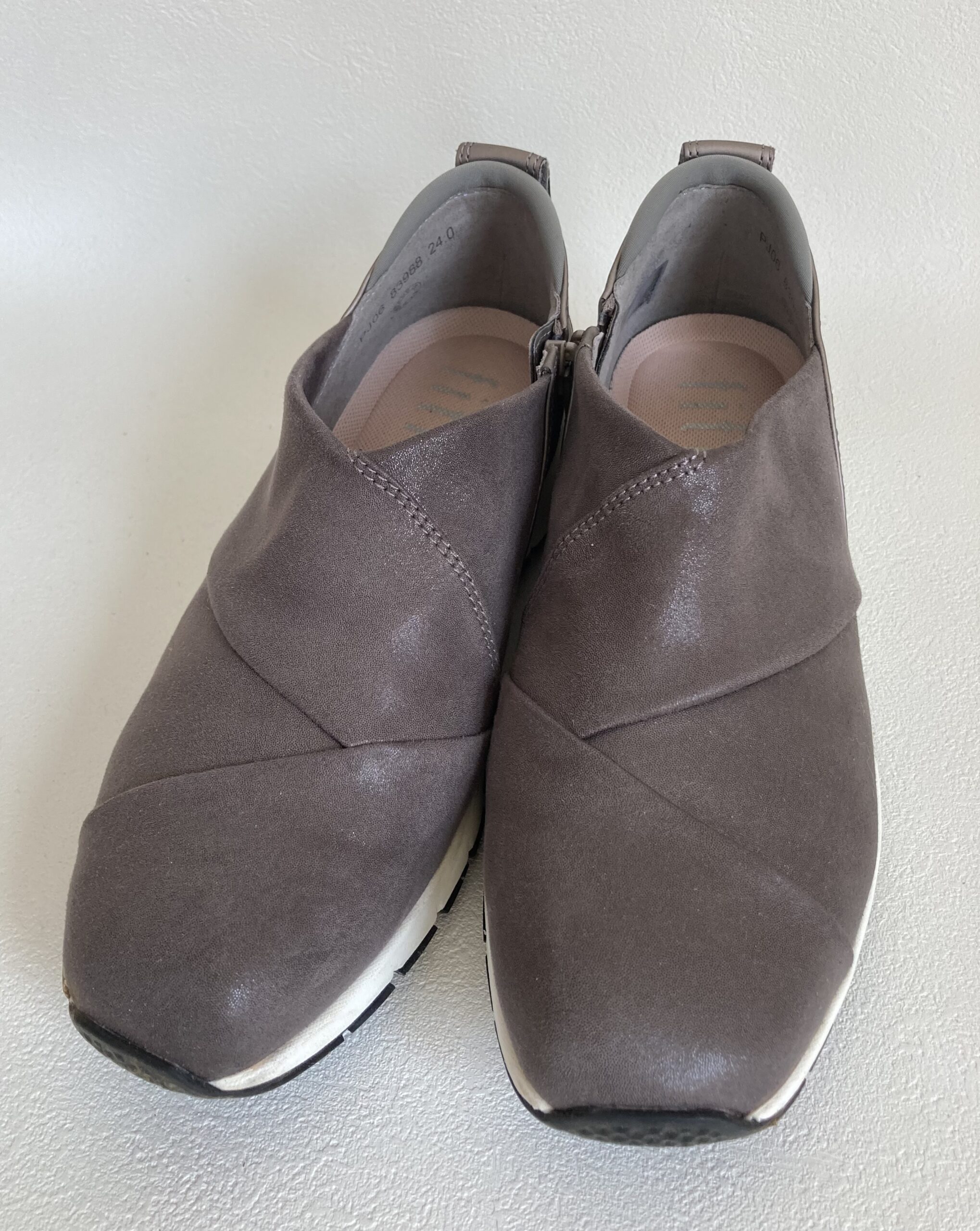 幅広の足にも合う靴　フィットフィット　大人の女性