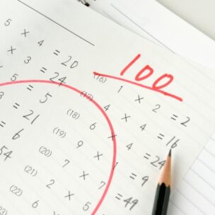 ノームコア”流行を気にせず着られる服・ファッション”普通なベーシック