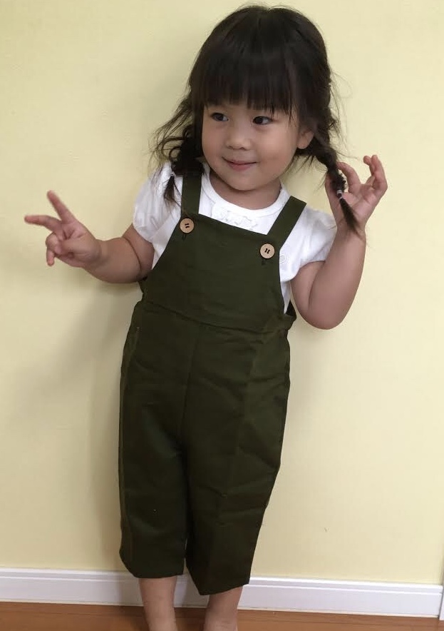 三つ編み女の子