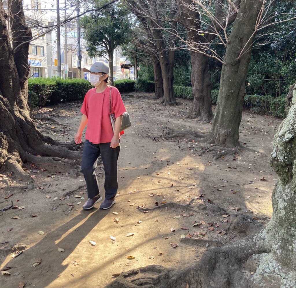 ピンクのブラウス　デザインブラウス　着物裏地リメイク
シルクの活用法