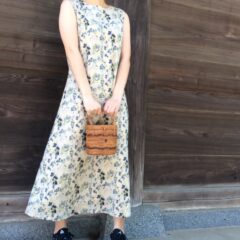 売り切れた花柄ノースリーブロングワンピース