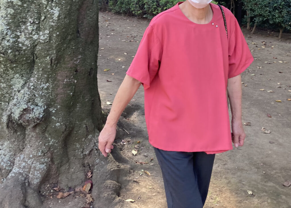 着物裏地　シルクブラウス　デザインブラウス　ビビットカラー　ショッキングピンク