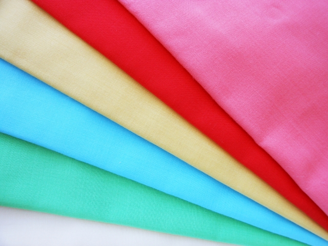 春　スプリングカラー　色　パーソナルカラー