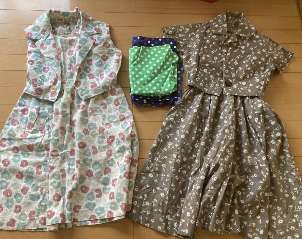 レトロワンピース　ハギレ