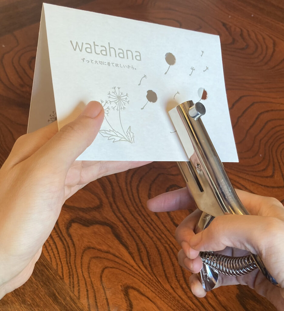 穴開けパンチ　10mm　遠くまで開けれる　画用紙　デザイン