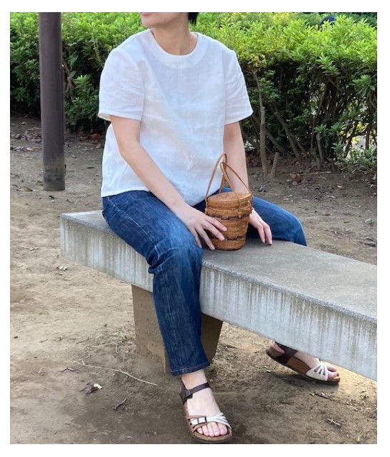 首の開きが少ない服トップス　おすすめアイテム