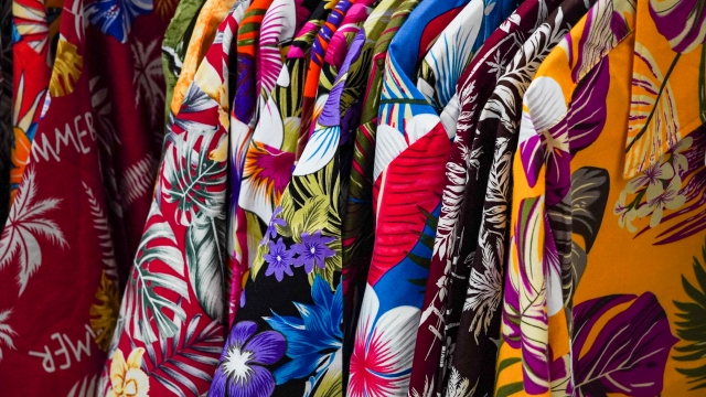 カラフルなアロハシャツ