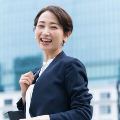 スーツはどう変わった？歴史の深掘り解説