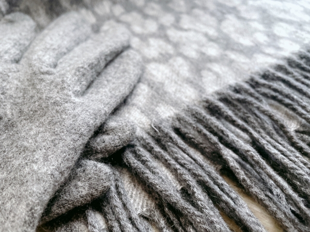 冬の洋服高級カシミア素材の質と価格比較