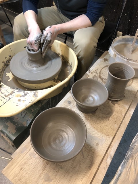 買い物依存の解消法　創作活動の魅力　興味をずらし自分を満たそう　陶芸