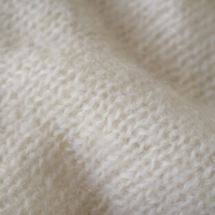 冬のモヘア素材の魅力と特徴とは？