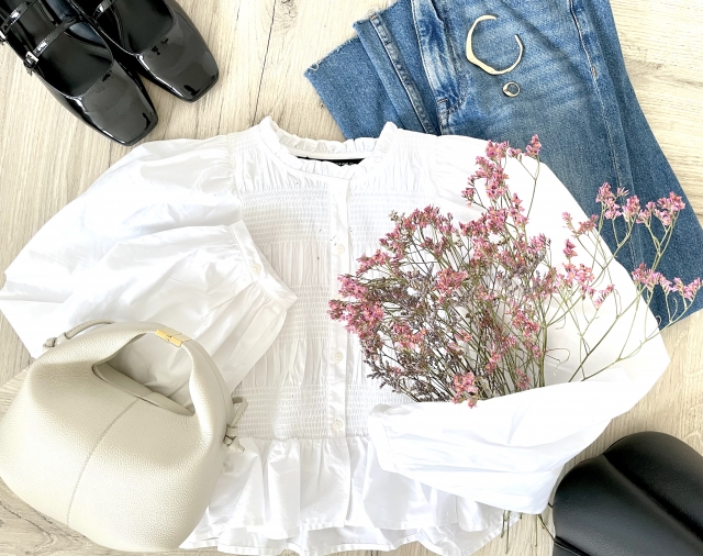 パフスリーブの洋服の特徴と歴史を解説