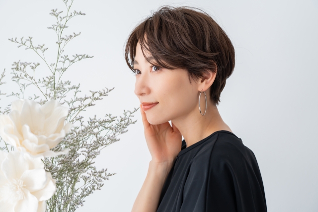 髪型とファッションのバランス　中高年女性の魅力を引き出そう　