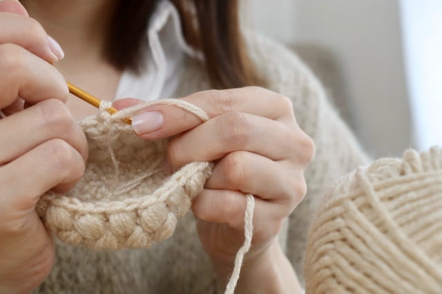 買い物依存の解消法　創作活動の魅力　興味をずらし自分を満たそう　絵　陶芸