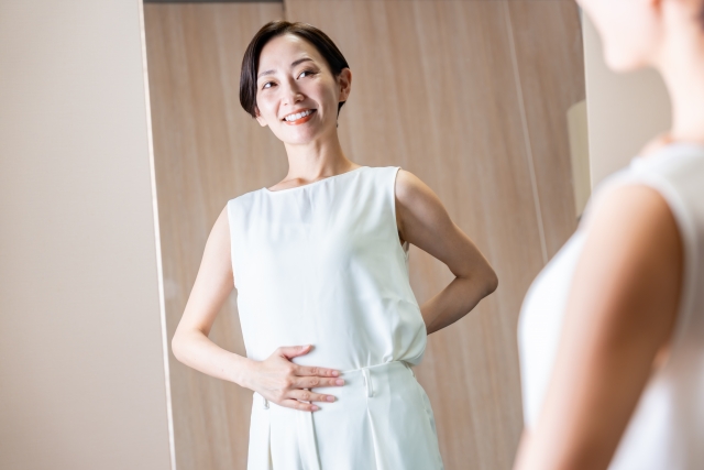 洋服を映えさせる姿勢の関係　おしゃれを楽しむ方法