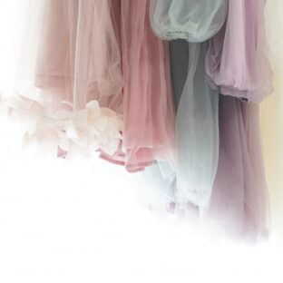 レンタルドレス＆喪服：年代別、年齢や流行に合った服で体型変化対策