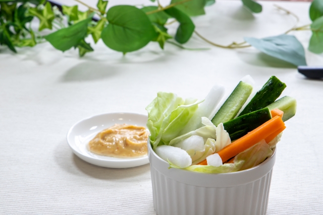 ダイエット中も安心　おやつ　低カロリーの間食　我慢なし　野菜スティック