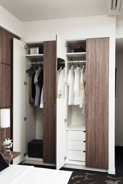 クローゼット　洋服整理で得られる心の余裕とは