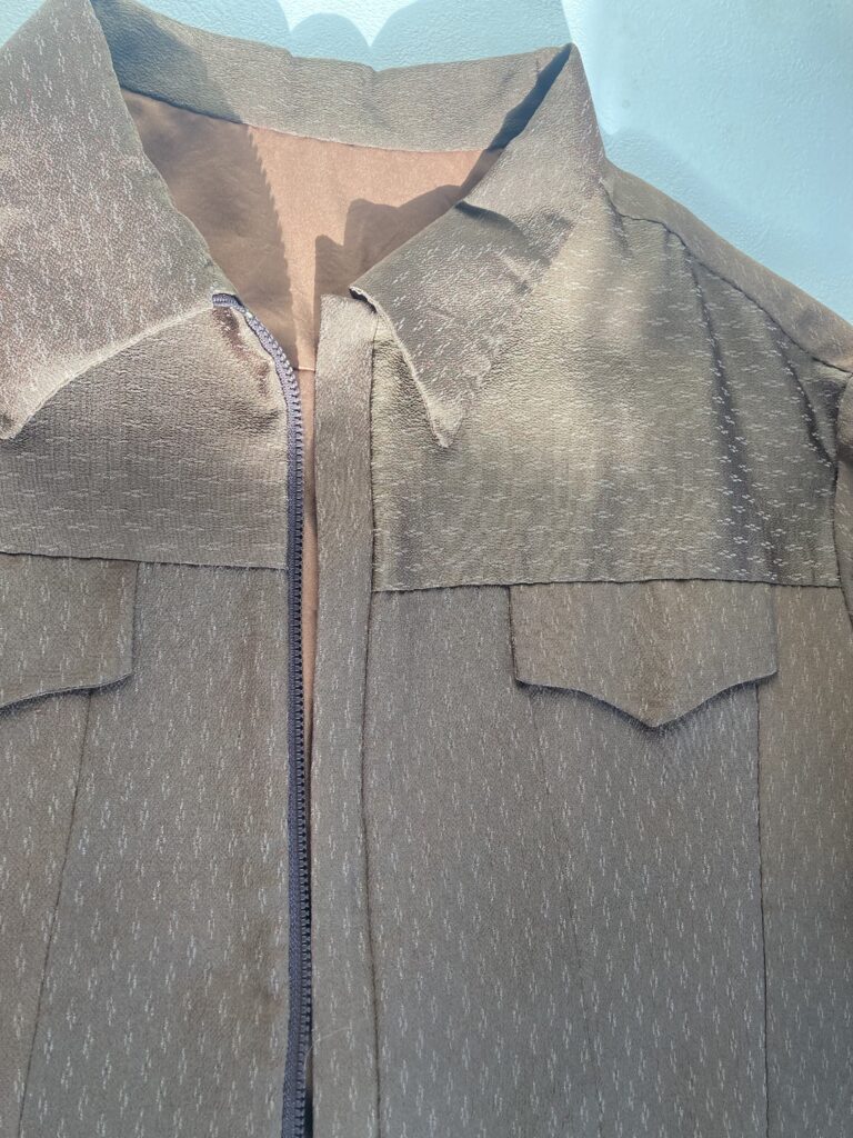 着物リメイクGジャン　茶色　柄　飾りポケット　裏地付き