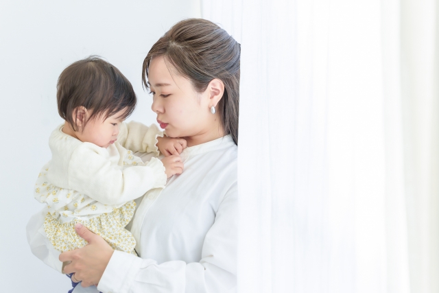 ボタンかけ練習は何歳から 子供が洋服を自分で着る時期