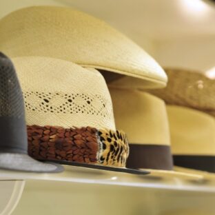 帽子の選び方・形と素材：骨格診断を活かす方法