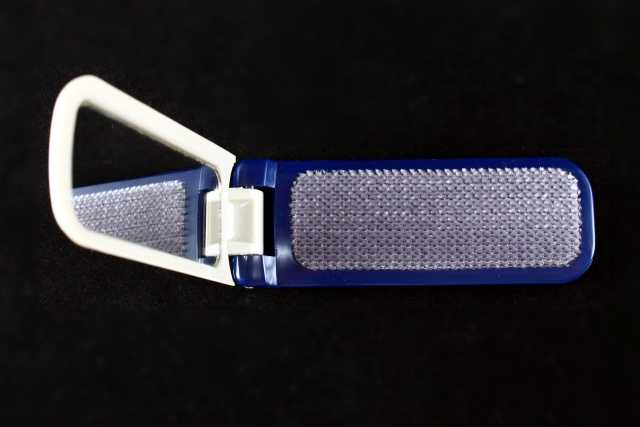 洋服ブラシの種類一覧　効果的な手入れ方法　使い方　選び方