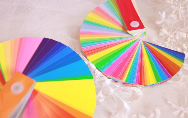 流行色は誰が決める インターカラーの役割を知ろう